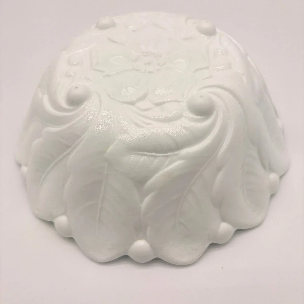 N/A vintage white